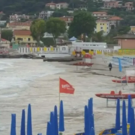 Lägenhet Locazioni Turistiche Private Marina dʼAndora